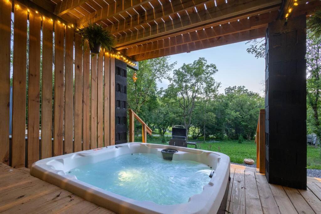 Valhalla Cabins Aframes With Hot Tubs & Sauna Cosby Eksteriør bilde