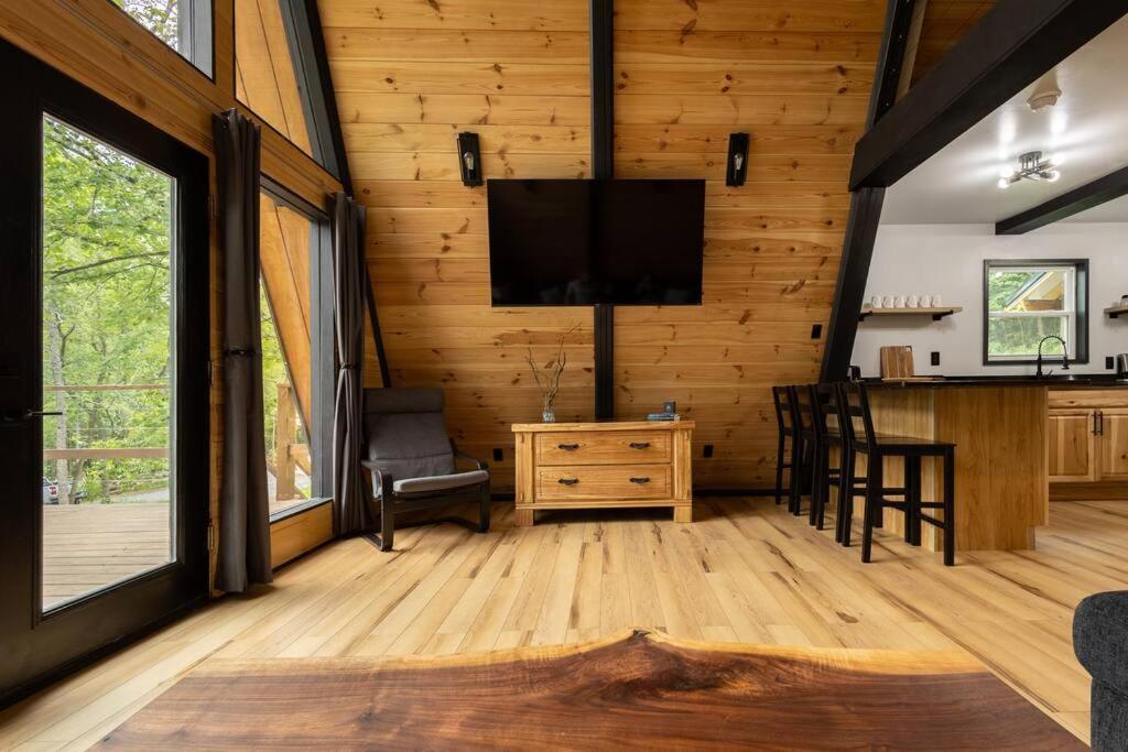Valhalla Cabins Aframes With Hot Tubs & Sauna Cosby Eksteriør bilde